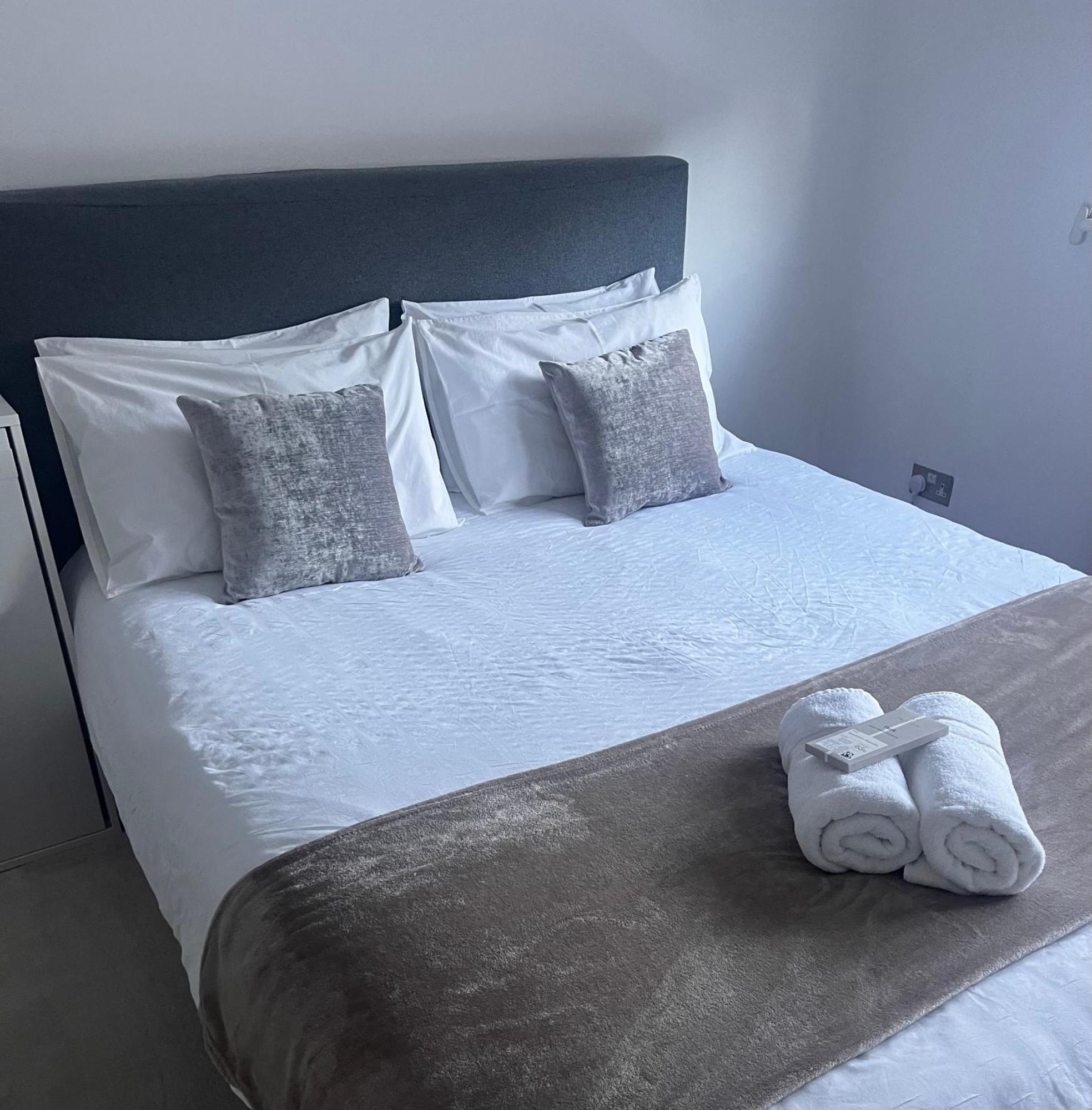 Hyde Park,3 Min Walk,Family Home! 2 Bedrooms & 2 Bathrooms Apartment! Fantastic Location ロンドン エクステリア 写真